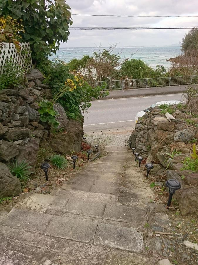 Maribu Beach House Onna Extérieur photo