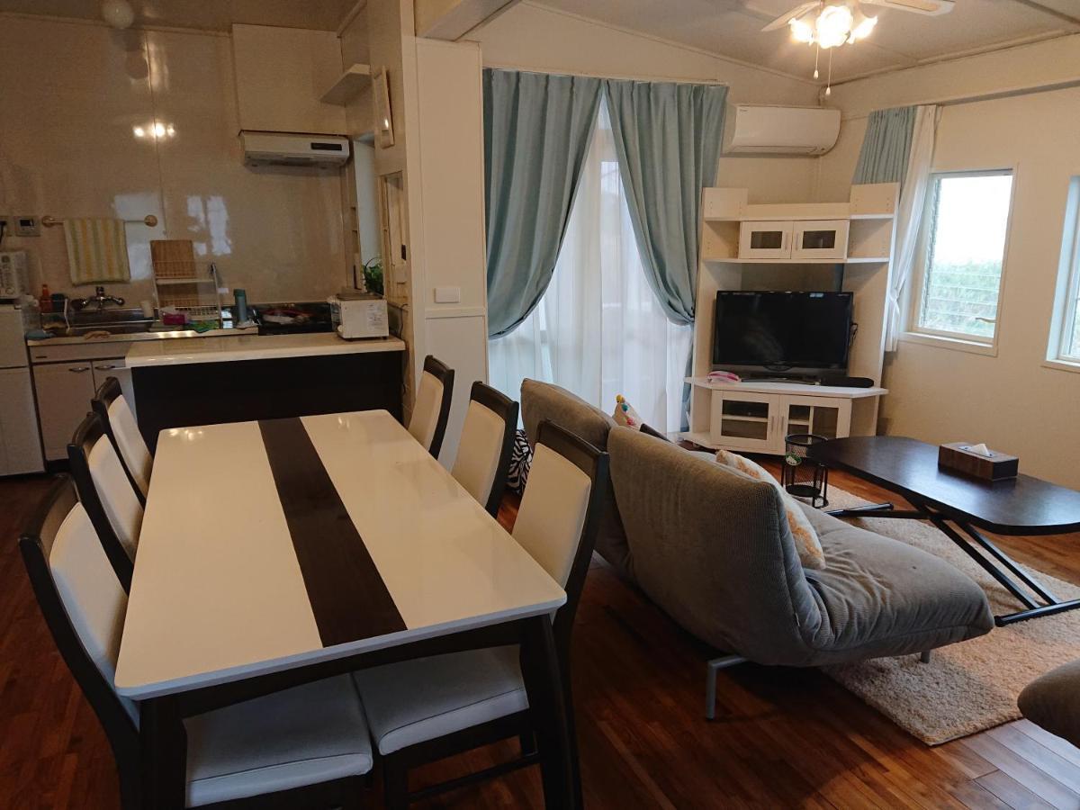 Maribu Beach House Onna Extérieur photo