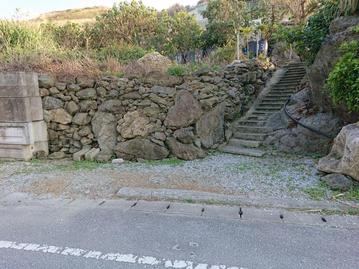Maribu Beach House Onna Extérieur photo
